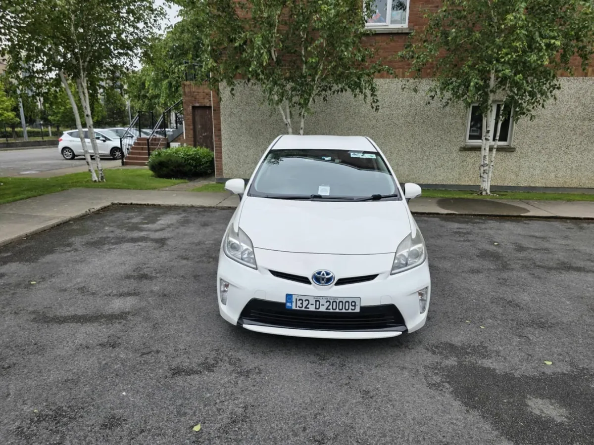 Toyota Prius 2013, Low Mileag - Image 3