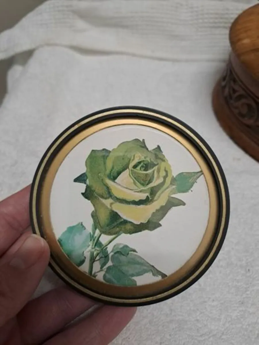 Collectable Nigel Pain - Image 1