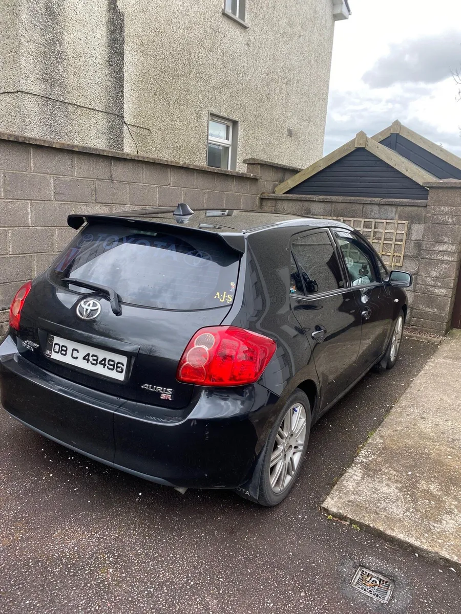 Toyota Auris SR 2008 - Image 1