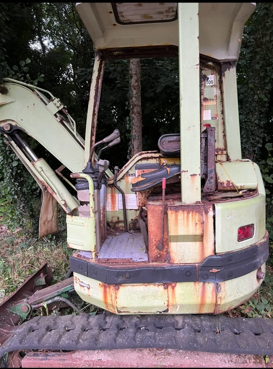 3 Ton Kobelco Excavator - Image 1