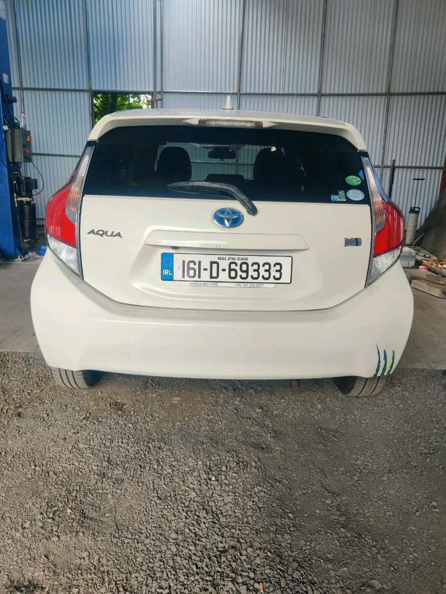 Toyota Aqua 2016 - Image 4