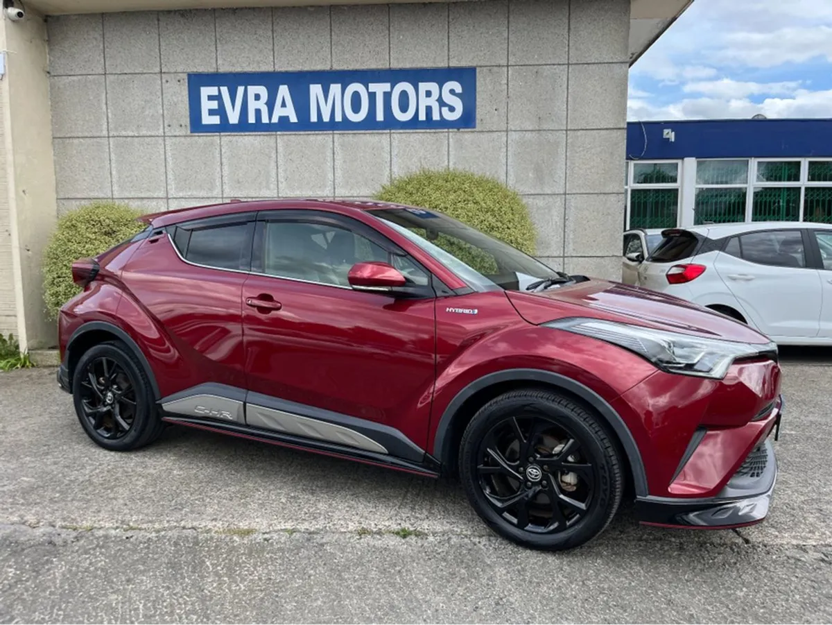 Toyota C-HR SOL Hybrid Automatic 1.8 Petrol //hig - Image 3
