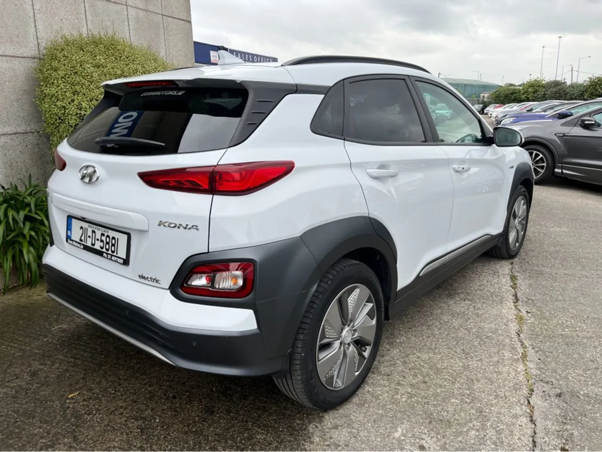 Hyundai Kona Kauai EV Premium 64kwh //facelift Mo - Image 4