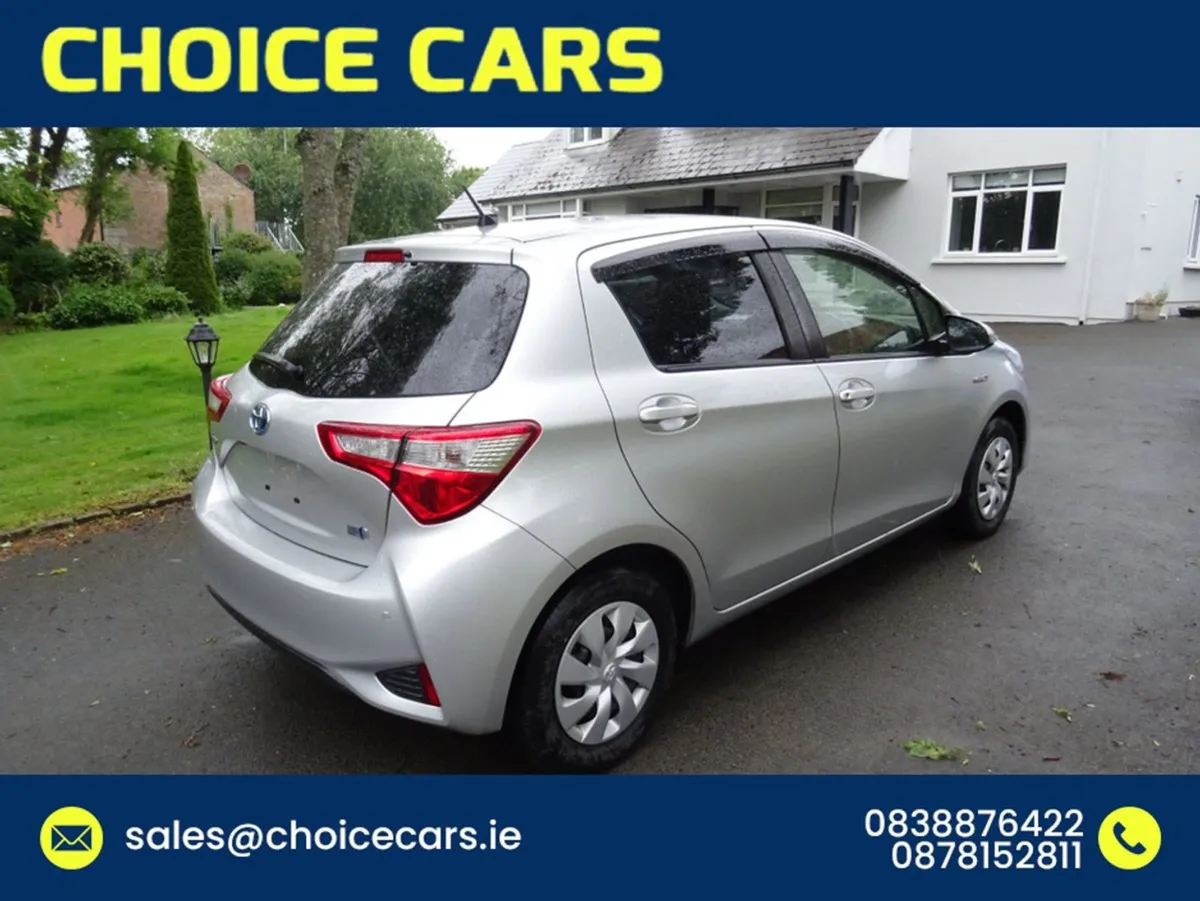 Toyota Yaris 1.5 Auto Hybrid Vitz - Image 4