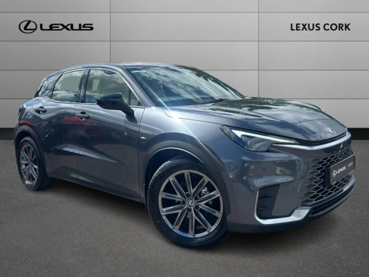 Lexus LBX LBX Elegant - Image 1