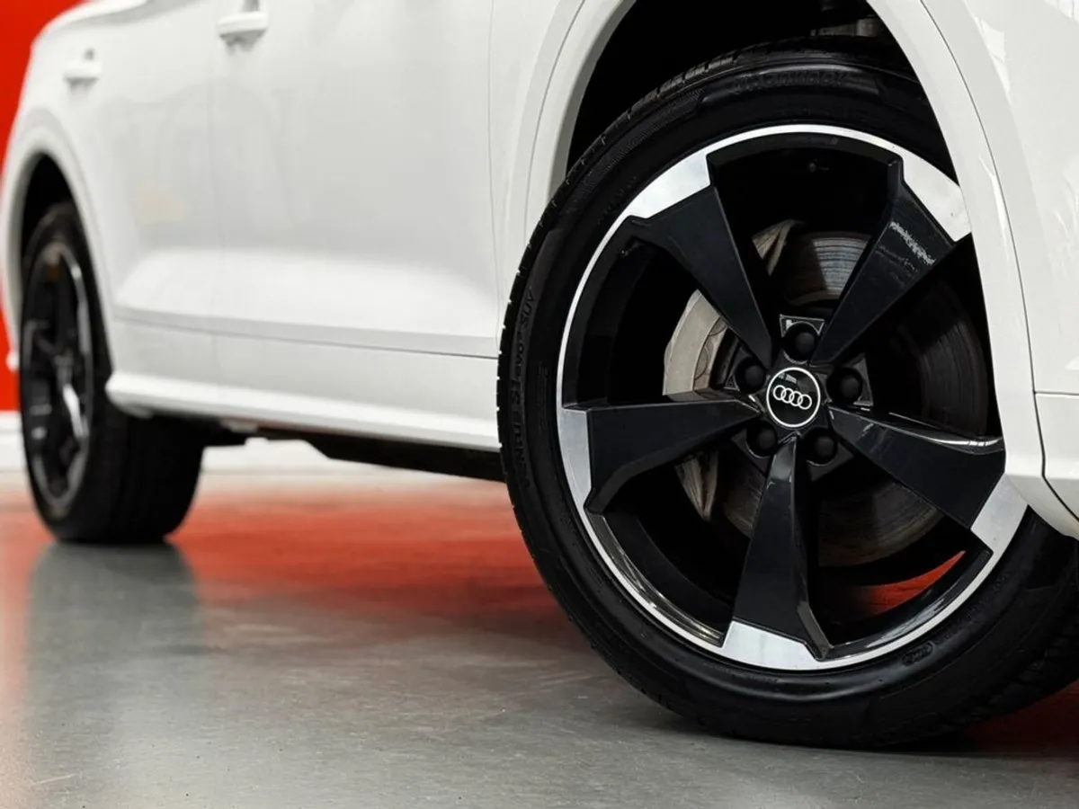 Audi Q5 Tfsi E S Line Black Edition Quattro  65 - Image 2