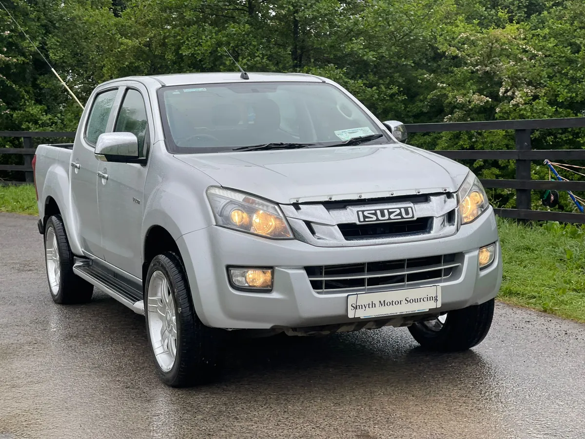 161 Isuzu D-Max 2.5L Auto - Image 3