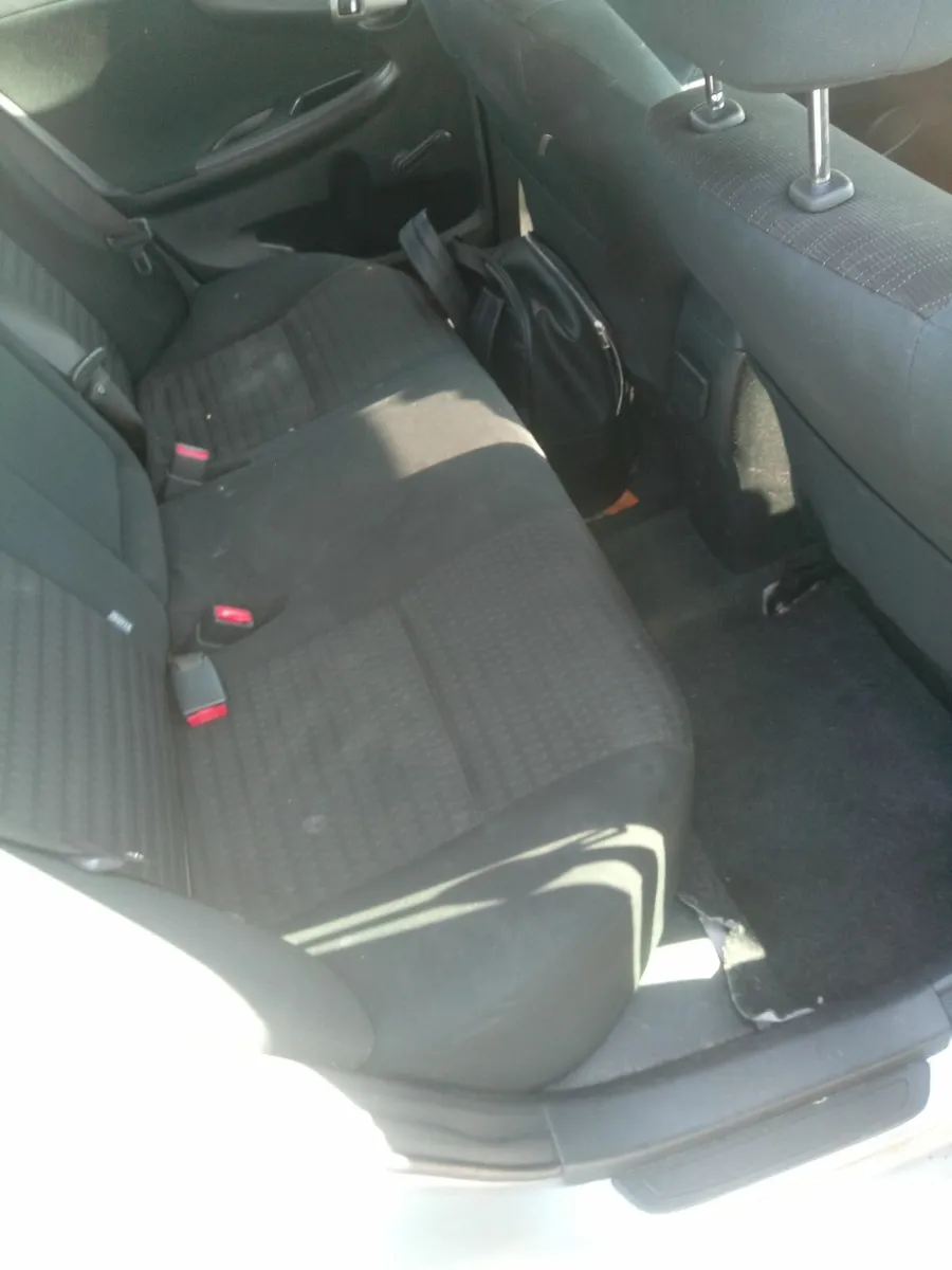 Toyota Corolla 2007 - Image 2