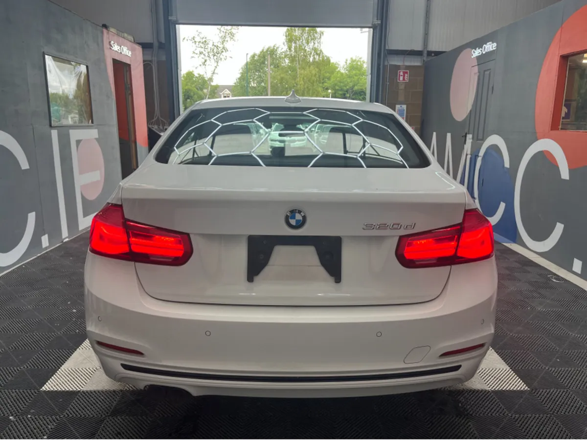 BMW 3-Series 320D SPORT / 91k KMs / REVERSE CAMERA - Image 4