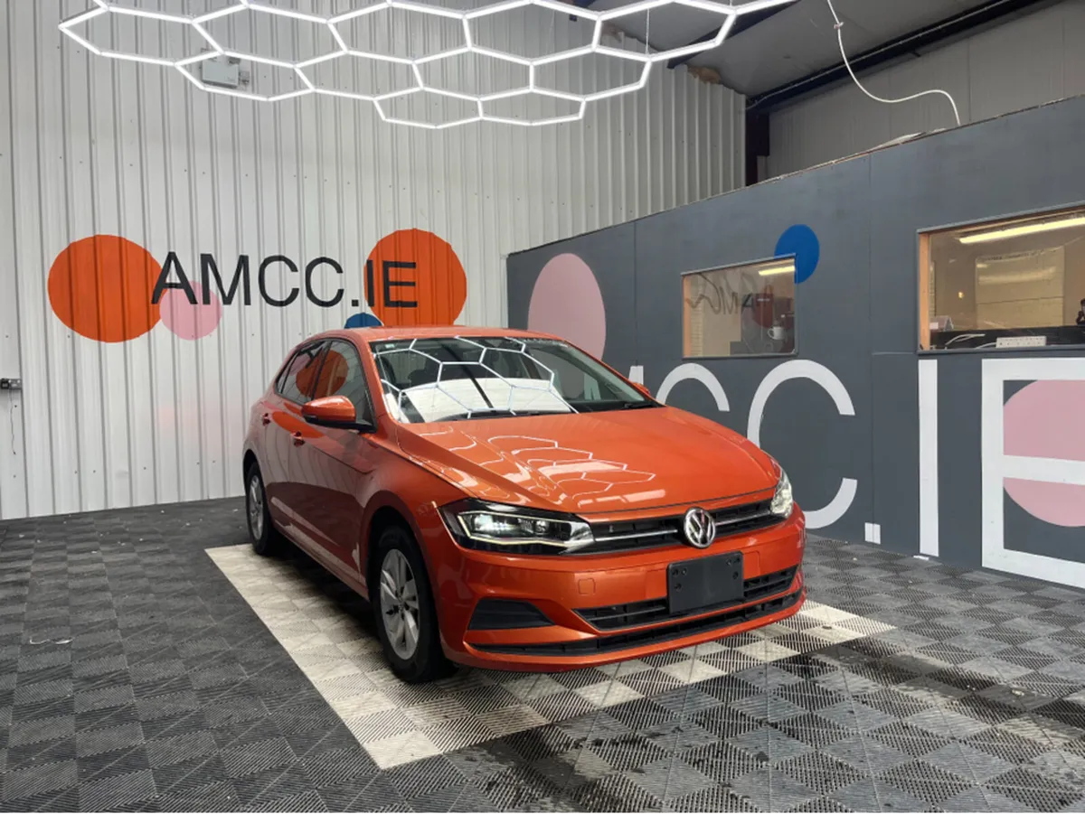 Volkswagen Polo 1.0 TSI COMFORT LINE / 32k KMs / R - Image 1