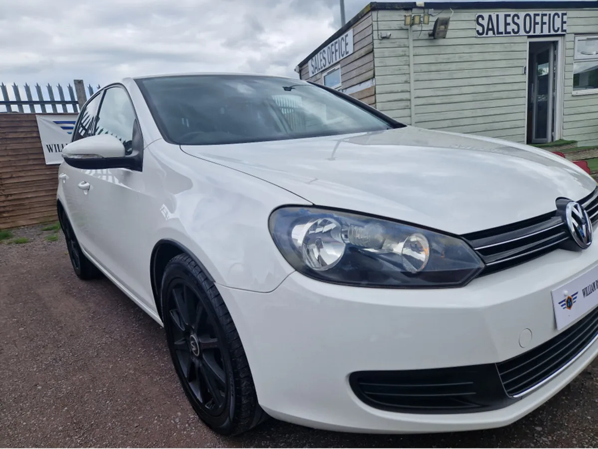 Volkswagen Golf 1.2 PETROL AUTO - Image 2