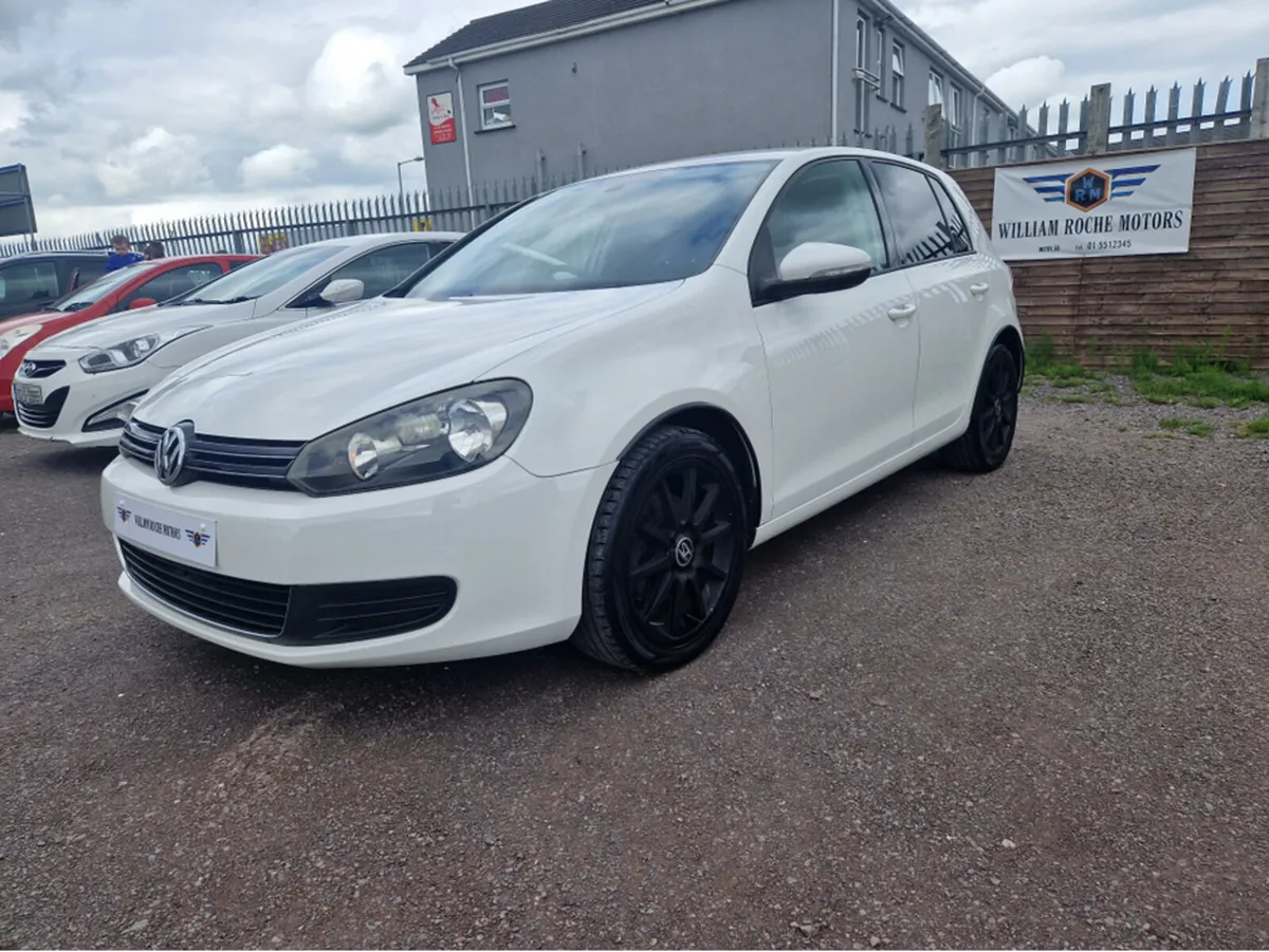 Volkswagen Golf 1.2 PETROL AUTO - Image 4