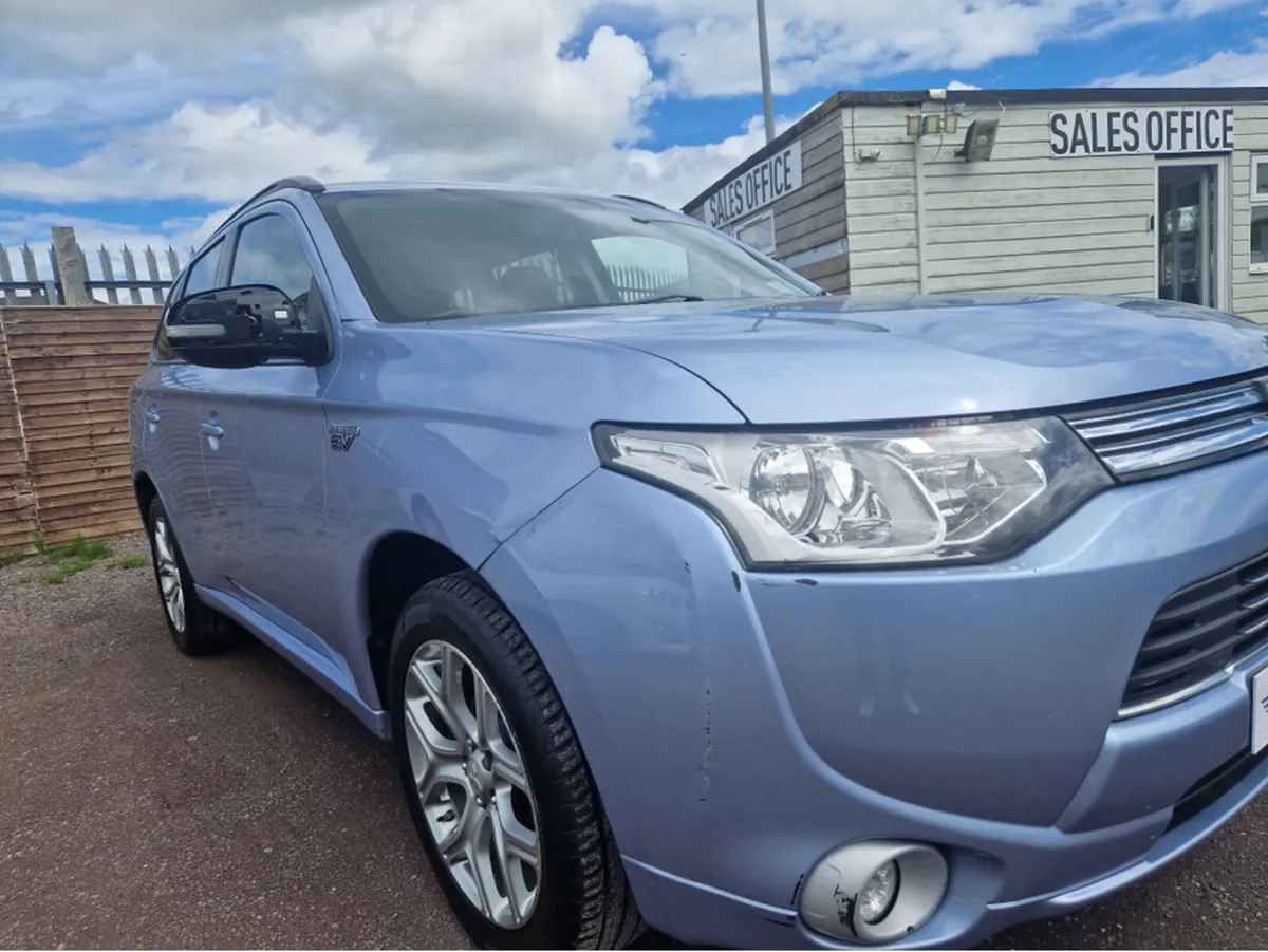 Mitsubishi Outlander 2.0 GX3H PHEV 160BHP 5DR AUTO - Image 2