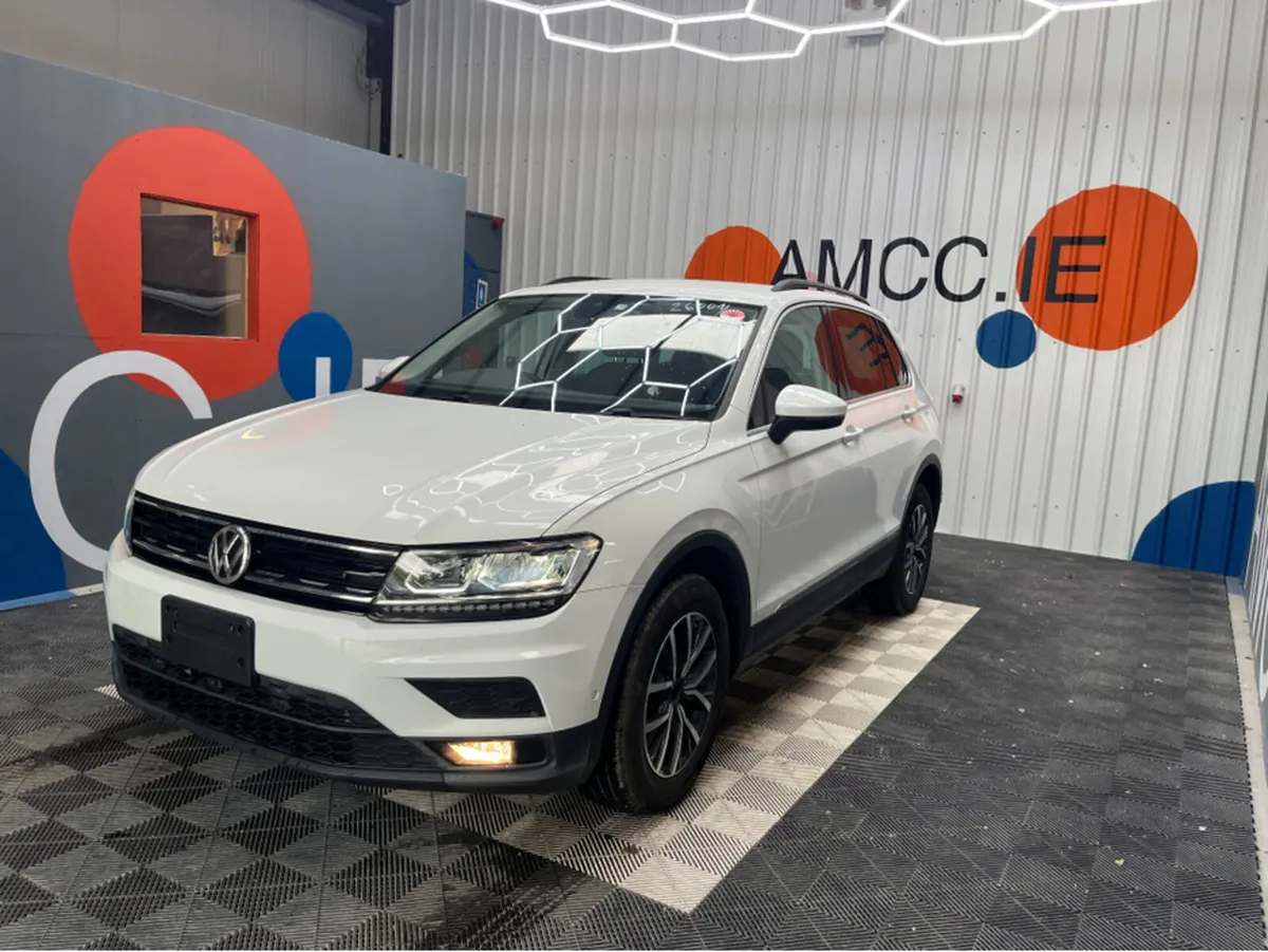 Volkswagen Tiguan TDI 4MOTION / 50k KMs / REVERSE - Image 2