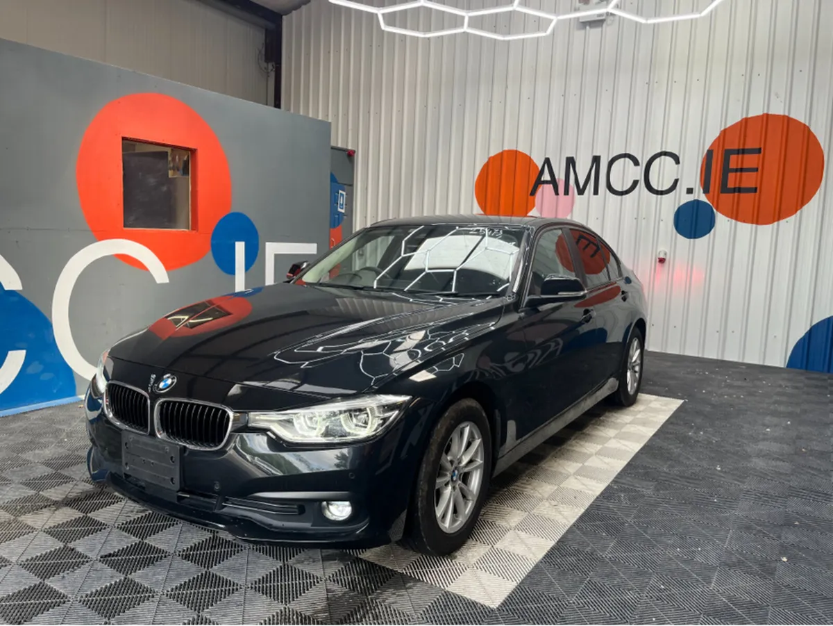 BMW 3-Series 320D / 114k KMs / HEATED SEATS , REVE - Image 3