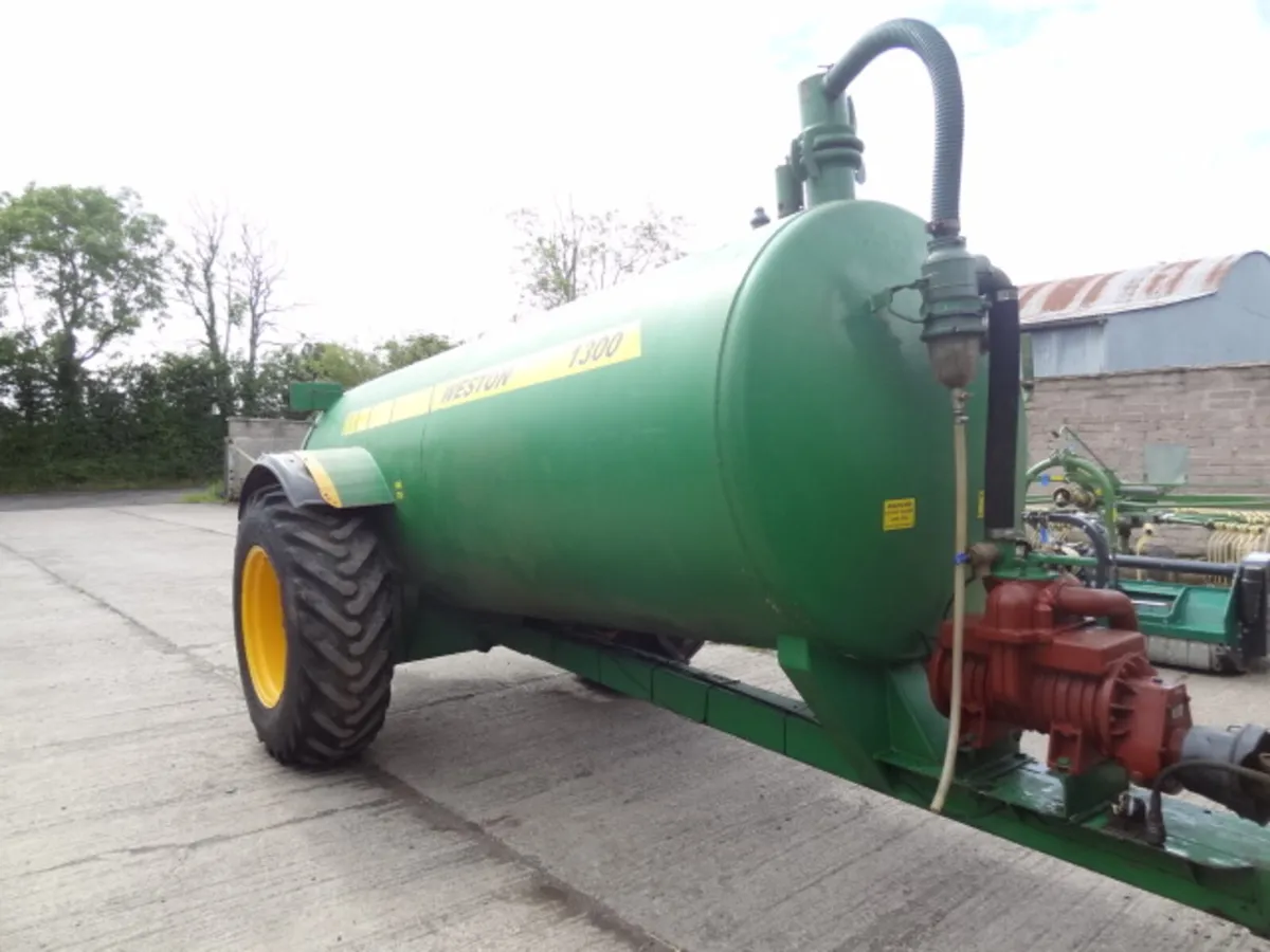 Weston 1300 Gallon Tanker - Image 1