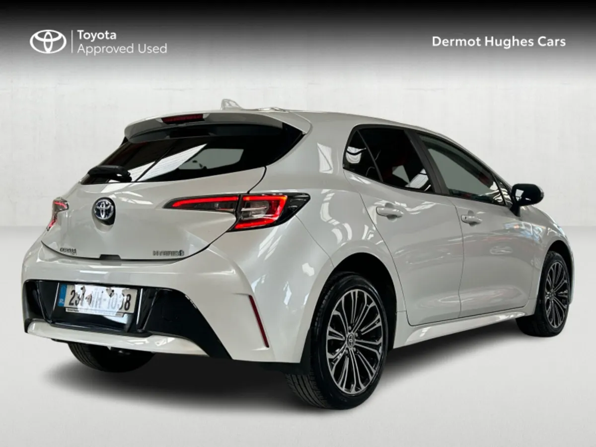 Toyota Corolla COROLLA HYBRID SOL H/B - Image 2