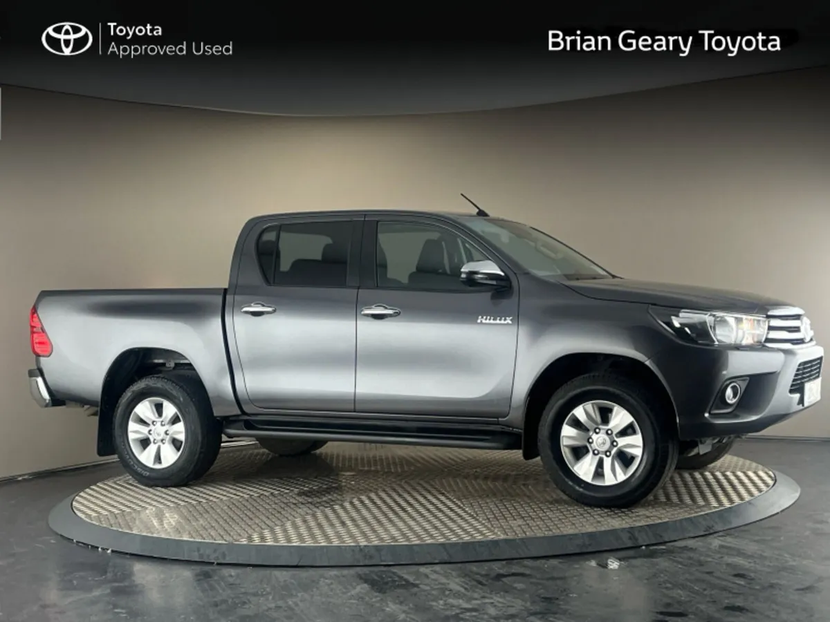 Toyota Hilux 2.4 D4D SR5 DCAB - Image 1