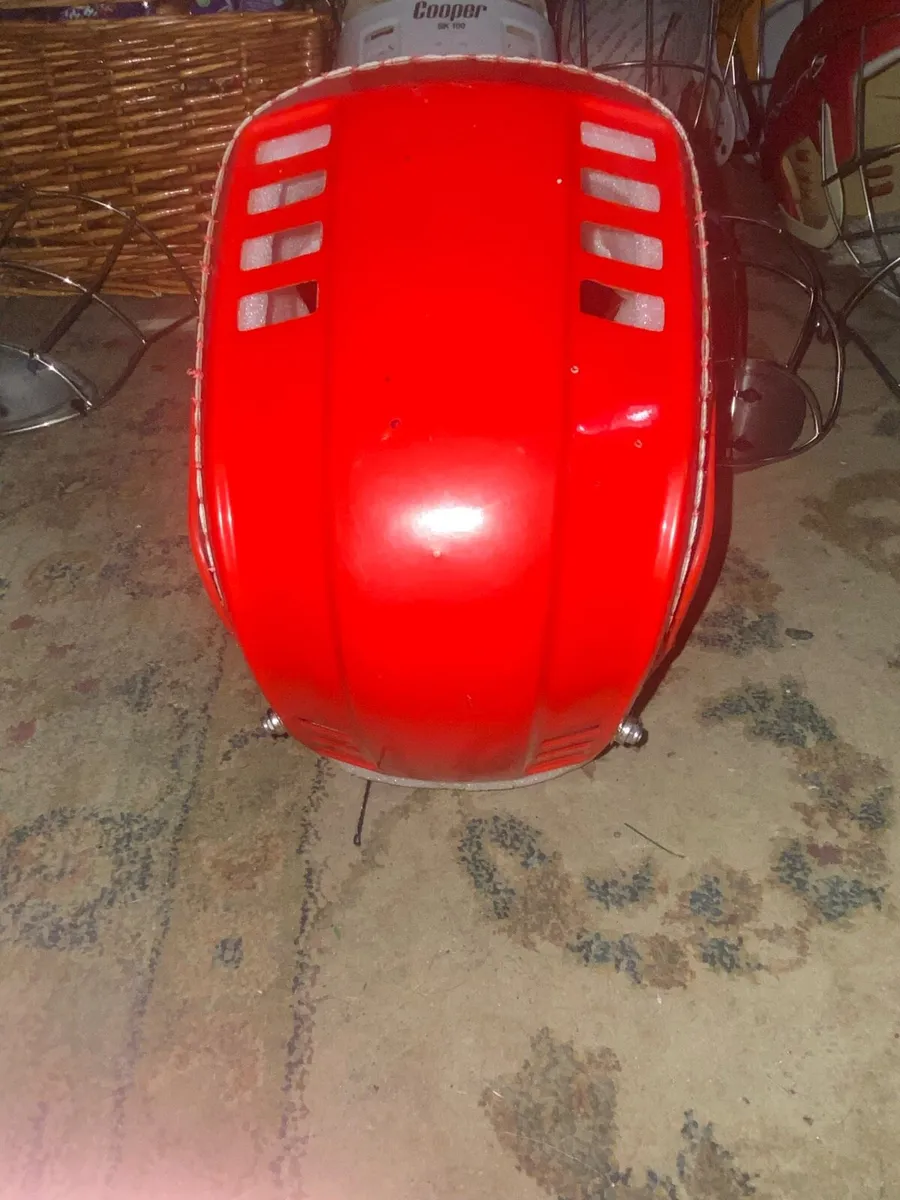 Red stitched Cooper Skateboarder GAA hurlinghelmet - Image 4