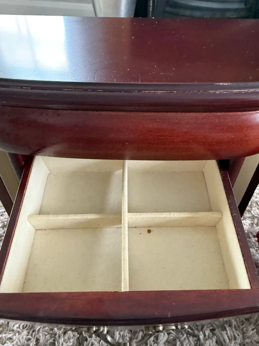 King Wood Company Limited 2016 Jewellery Box - Image 4