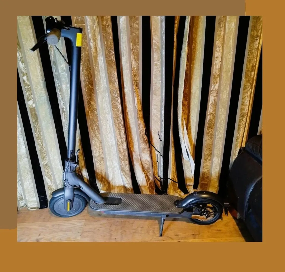 Xiaomi Mi 1S E Scooter - Image 1