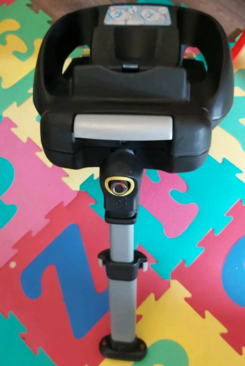 Quinny travel system - Image 4