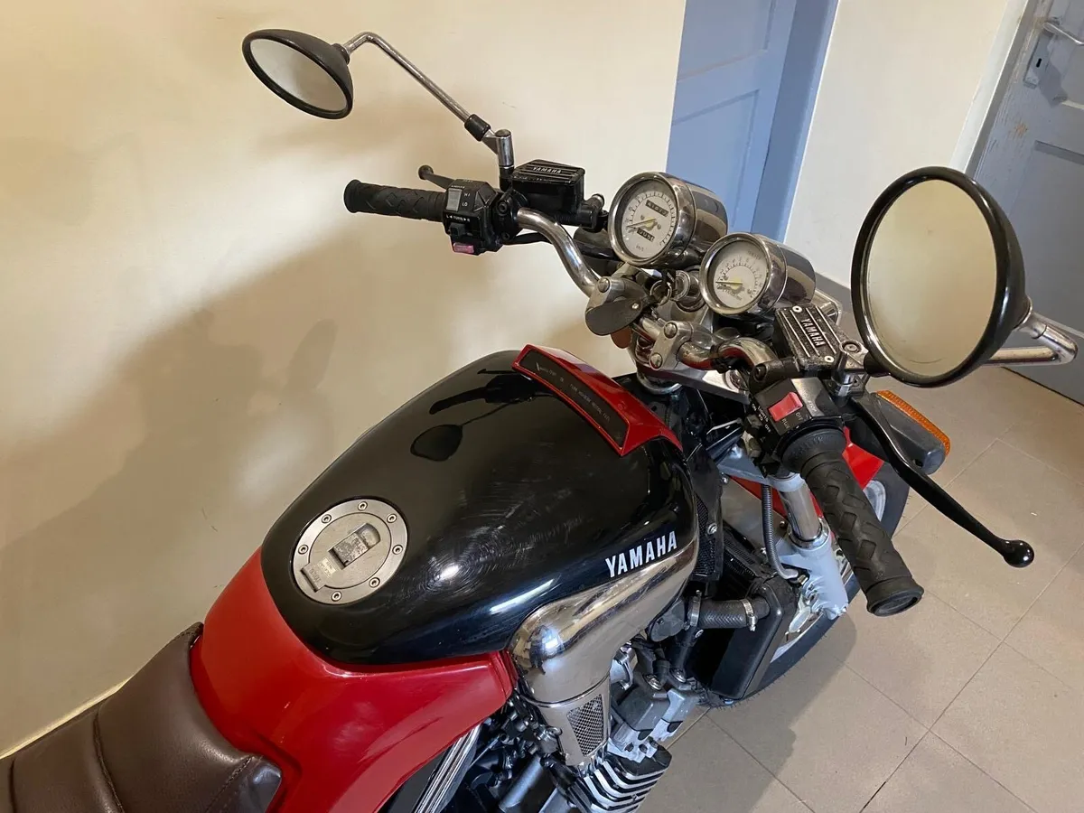 Yamaha  fzx750 - mint xj900 - Image 4