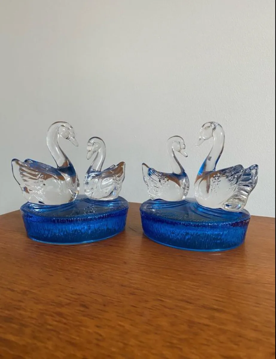 Vintage Crystal Swans