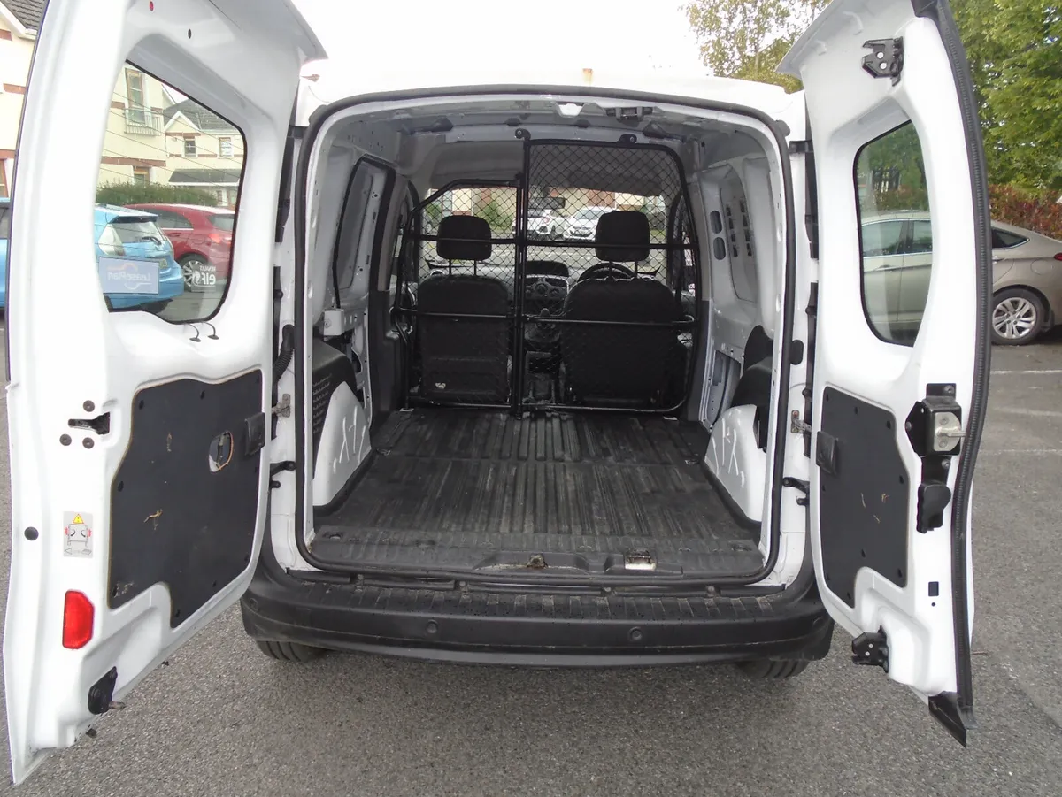 Renault Kangoo,One owner,Total price 8000 - Image 2