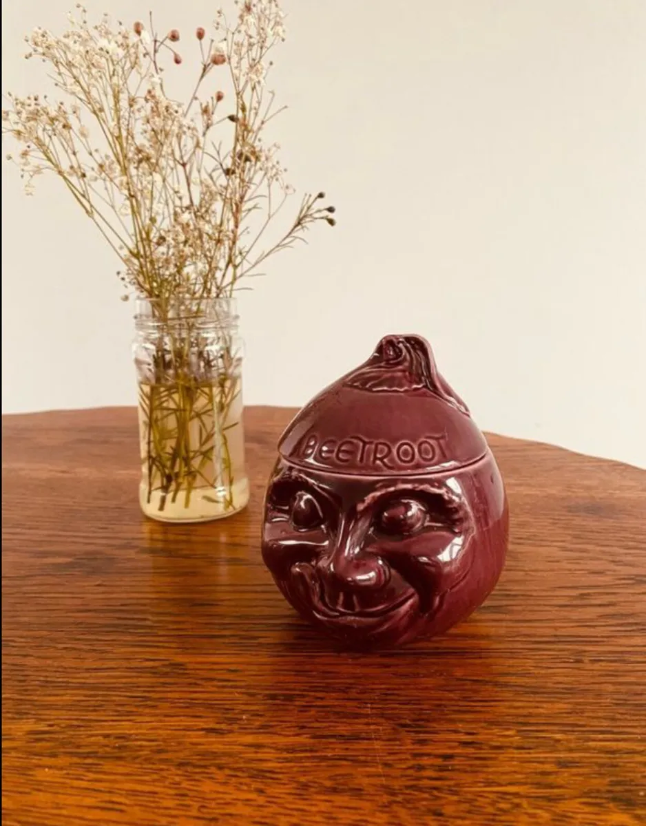 Vintage Ceramic Beetroot Pot - Image 4