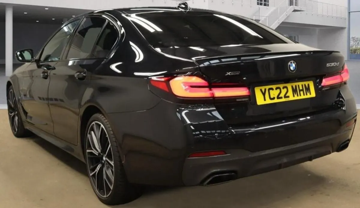 BMW 5 Series 3.0 530d MHT M Sport Saloon 4dr Dies - Image 3
