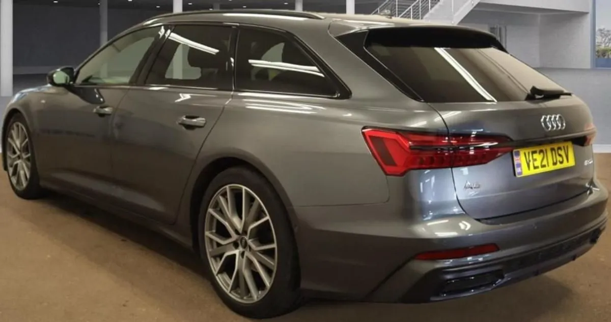 Audi A6 2.0 TDI 40 Black Edition Estate 5dr Diese - Image 3