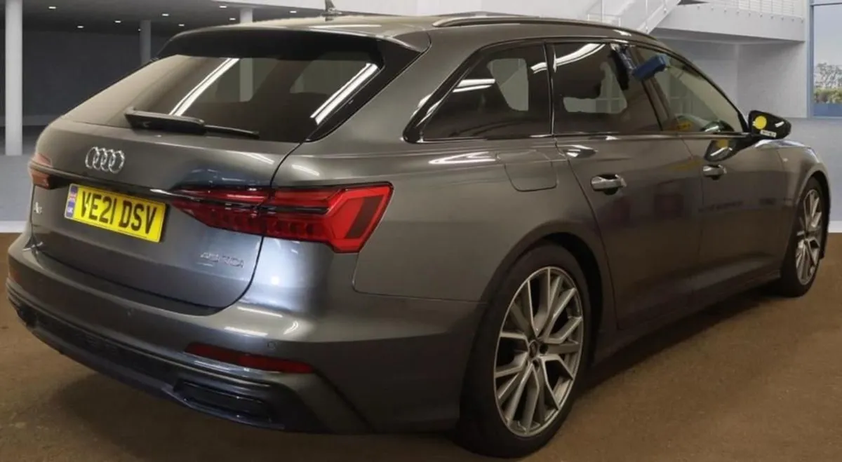 Audi A6 2.0 TDI 40 Black Edition Estate 5dr Diese - Image 4