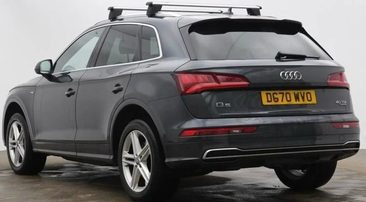 Audi Q5 2.0 TDI 40 S Line SUV 5dr Diesel S Tronic - Image 2