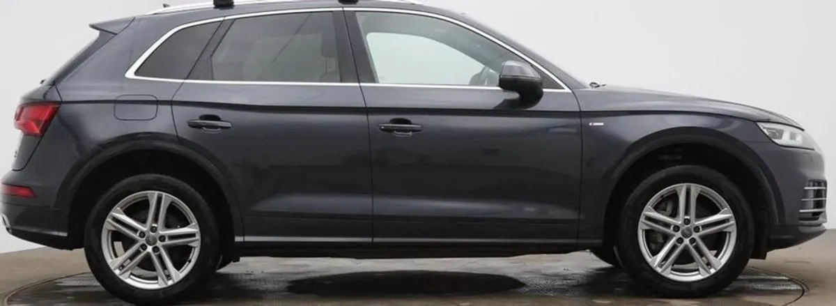 Audi Q5 2.0 TDI 40 S Line SUV 5dr Diesel S Tronic - Image 3