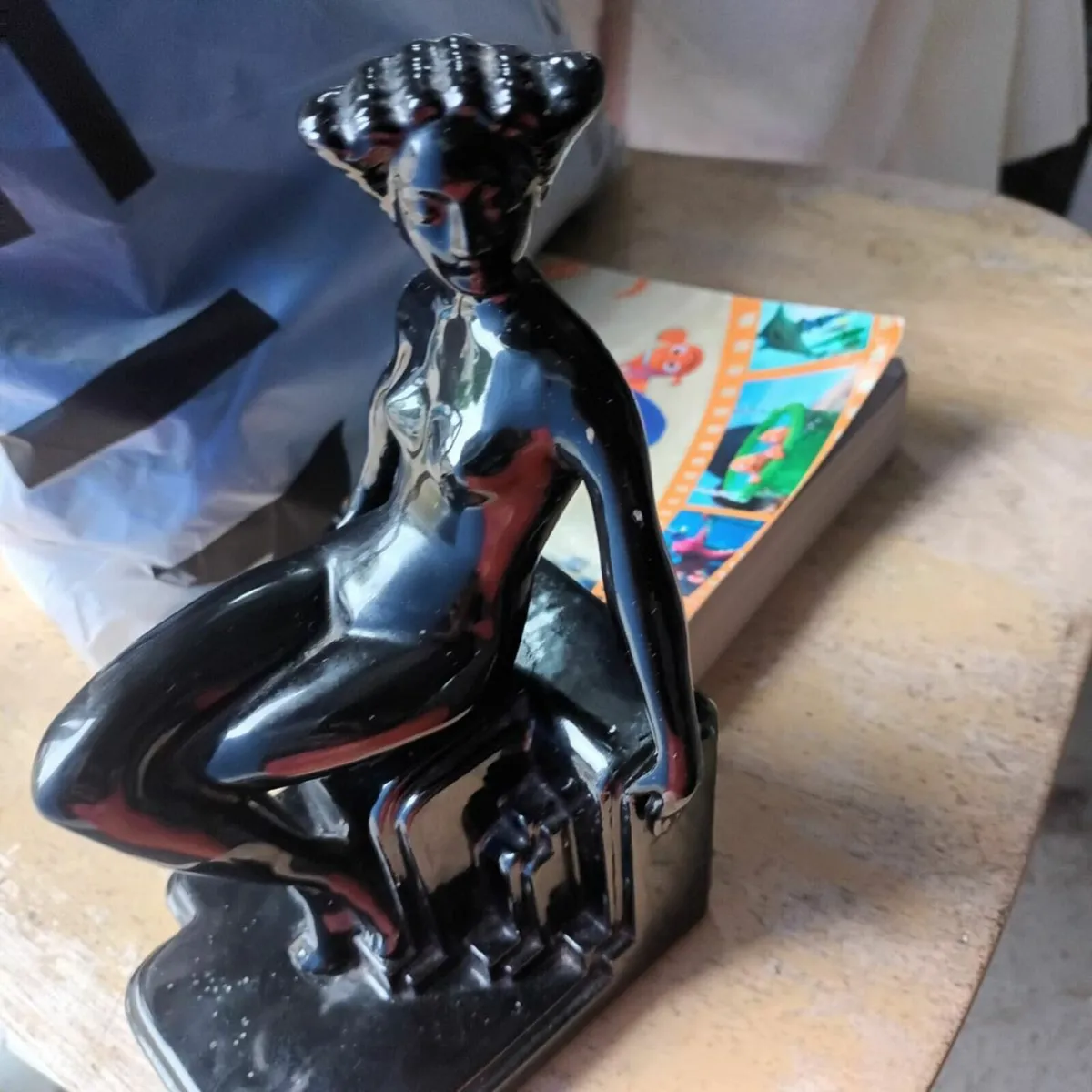 Vintage Art Deco black ceramic Bookends - Image 2