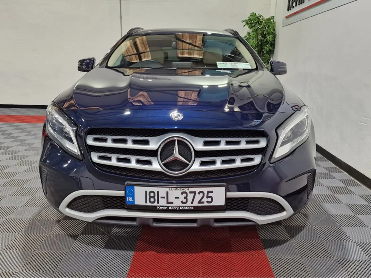 Mercedes-Benz GLA-Class 180 Style 1.6 Petrol 6 Sp - Image 3