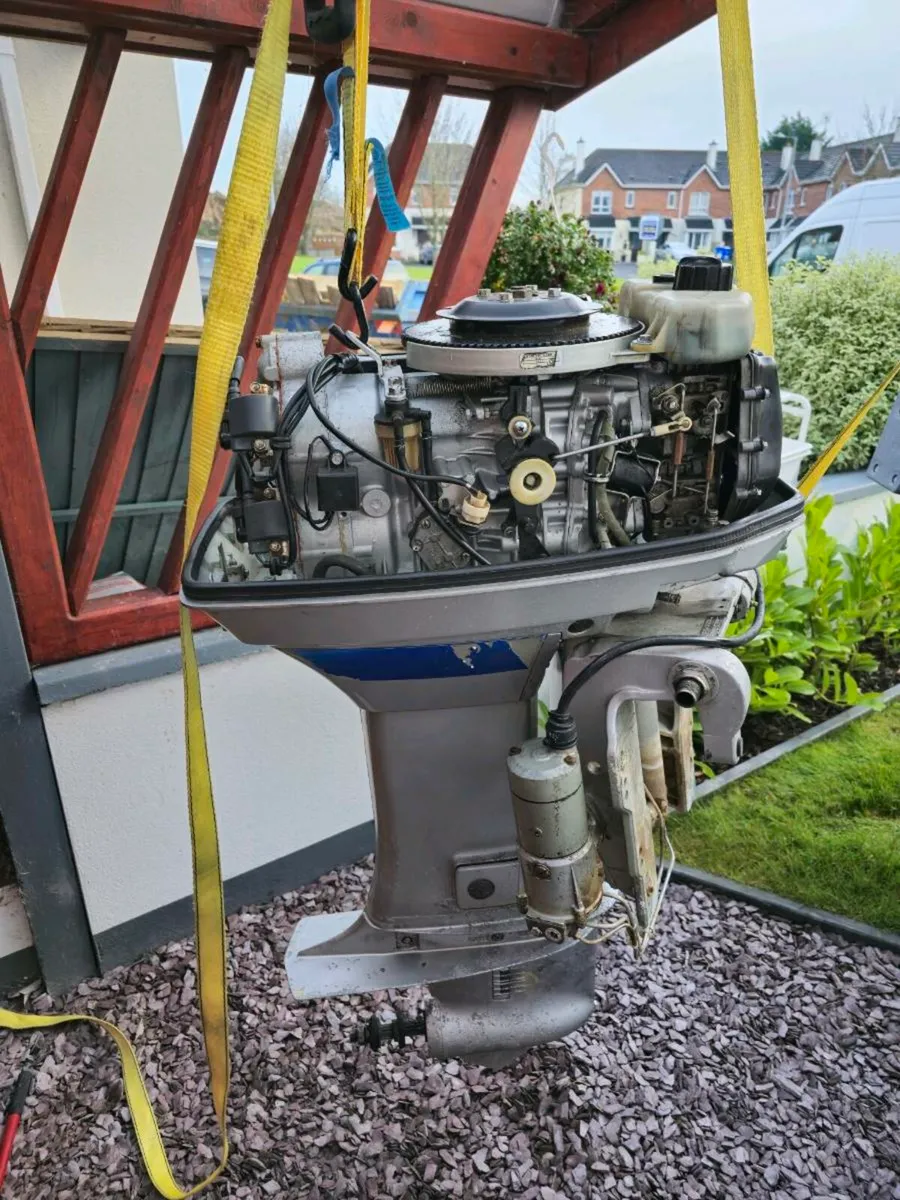 Suzuki DT60 Outboard Engine - Image 4
