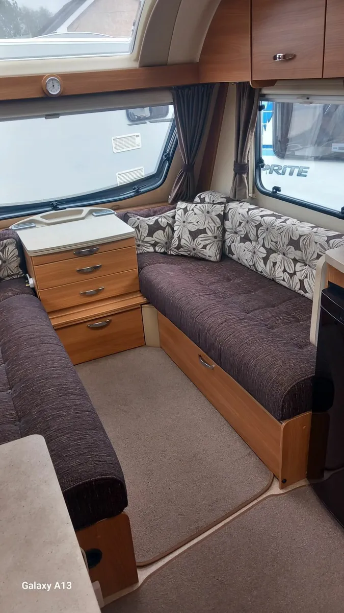 Caravan - Image 4