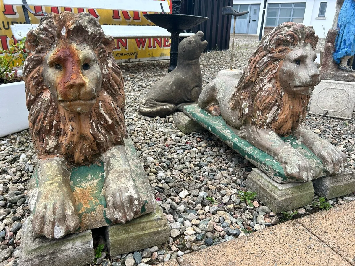 Pair of heavy vintage lions - Image 2