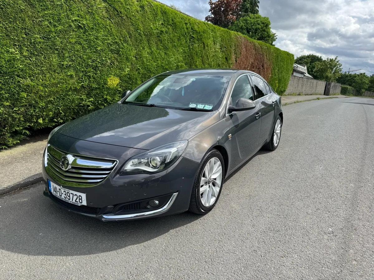 Vauxhall insignia elite  high spec - Image 4