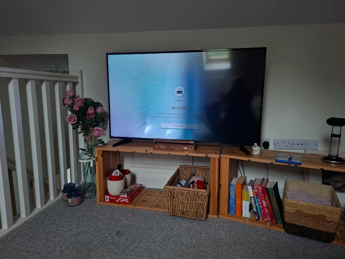 Smart TV - Image 3