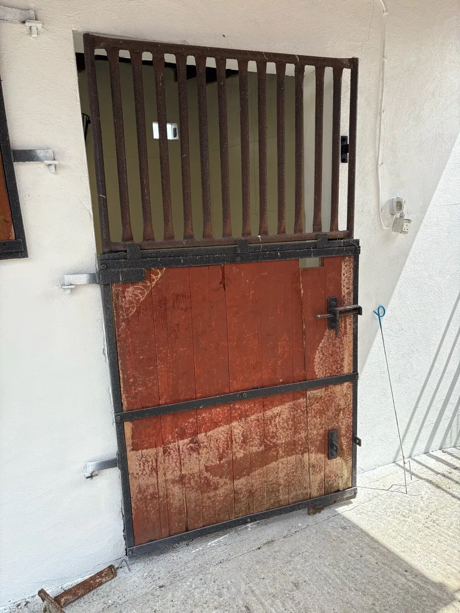 Stable Doors - Image 3