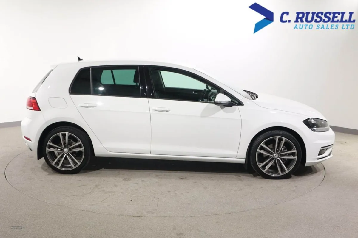 Volkswagen Golf Diesel Hatchback - Image 4