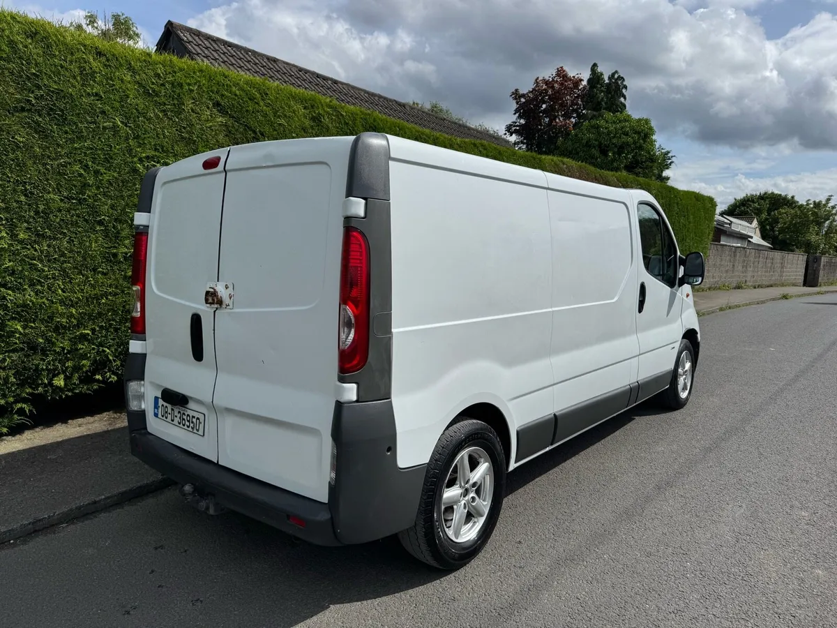 Opel Vivaro lwb - Image 2