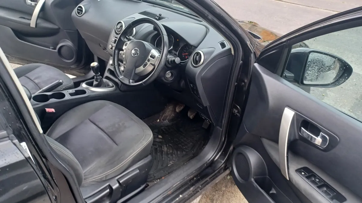 Nissan Qashqai 2012 - Image 4