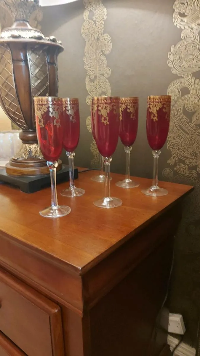 Bohemian stlye Ruby and Gold champagne glasses. - Image 4