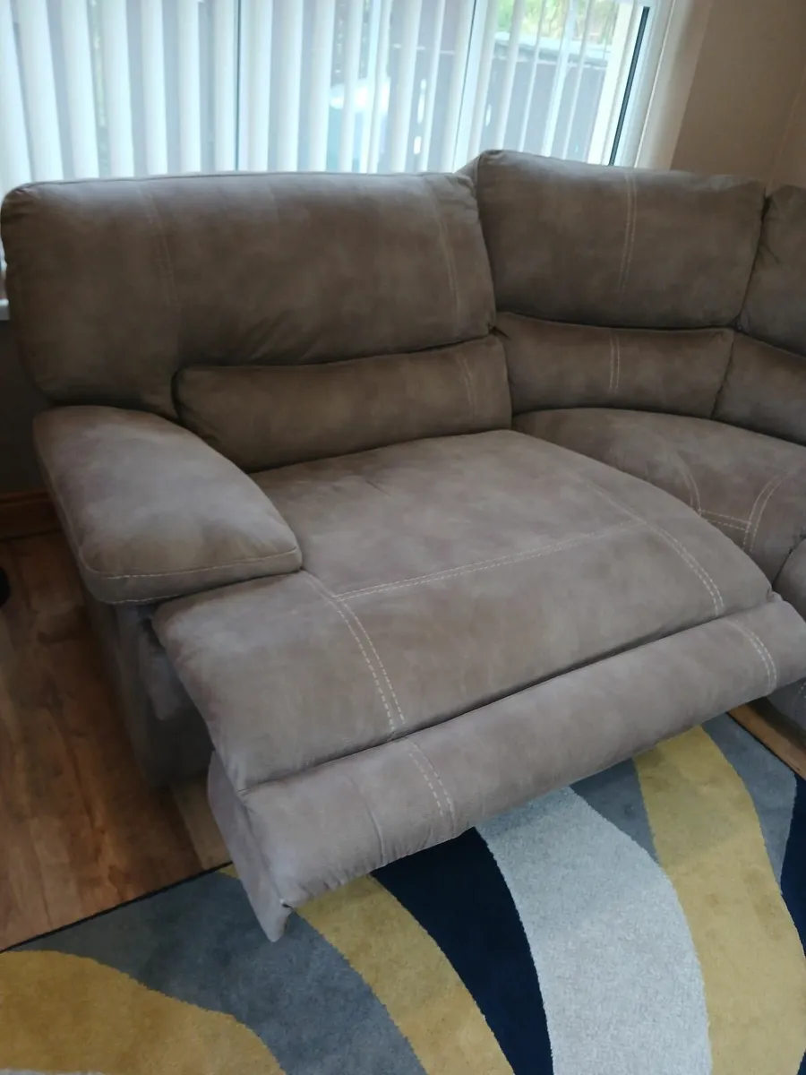 Corner Sofa - Image 4