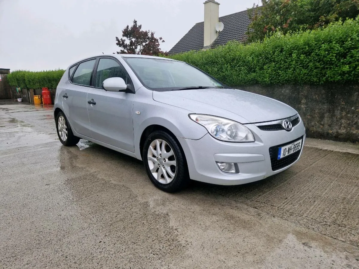 Hyundai i30 - Image 1