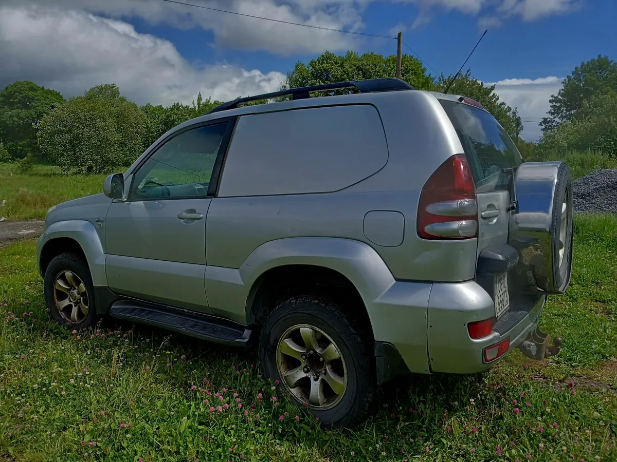 Toyota Land Cruiser 2006 - Image 4